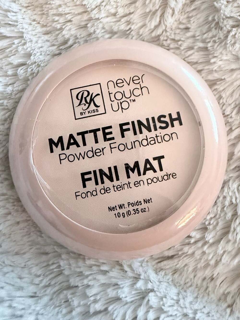 RK by Kiss Never Touch Up Matte Finish Powder Foundation in Ivory (RMPFN02)